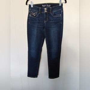 White House Black Market Women's Dark Blue Jeans Size 2